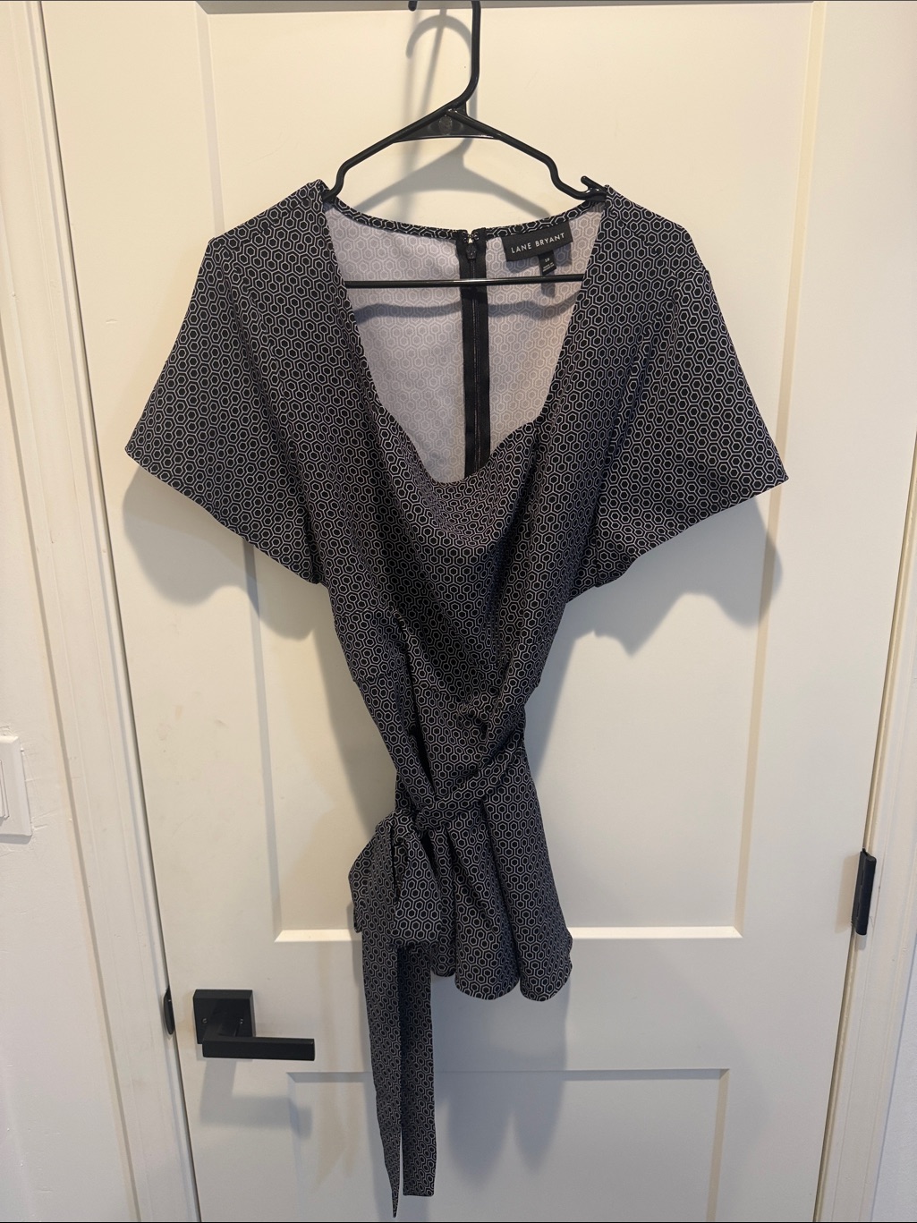 Lane Bryant Black & White Geometric Wrap Top